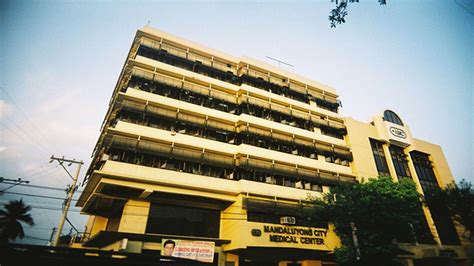How to get to Jose Vicencio Health Center in Mandaluyong by.